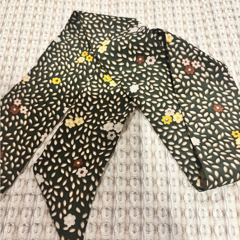 Madewell silk floral polka dot skinny scarf bandana - Picture 3 of 4